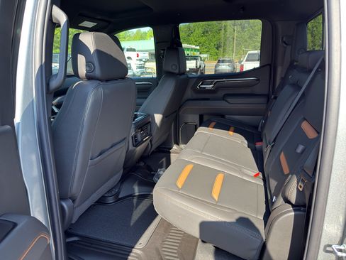 New 2026 GMC Sierra 1500 AT4 w/ AT4 Premium Package AWD/4WD image 16