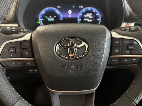 New 2026 Toyota Sienna XLE Woodland Edition AWD/4WD image 29
