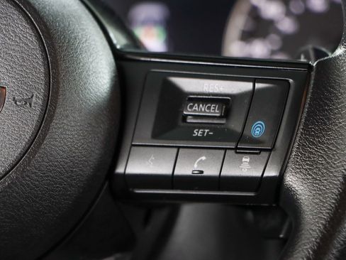 Used 2023 Nissan Rogue SV AWD/4WD image 14