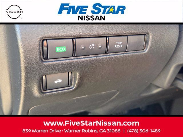 Used 2024 Nissan Sentra SR FWD image 28
