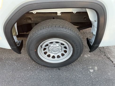 Used 2022 GMC Sierra 1500 Pro w/ Pro Value Package image 29