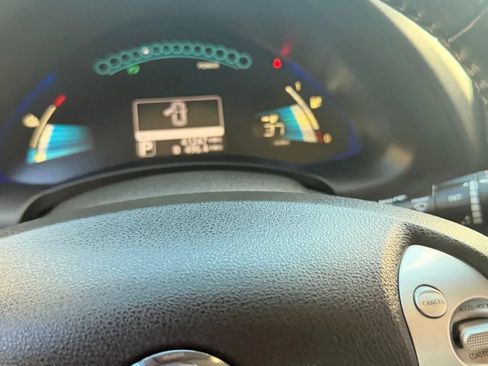 Used 2015 Nissan Leaf S w/ Charge Package FWD image 15