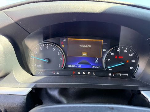 Used 2022 Ford Explorer XLT w/ Equipment Group 202A RWD image 8