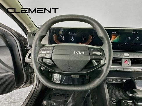 Used 2025 Kia K4 FWD image 15