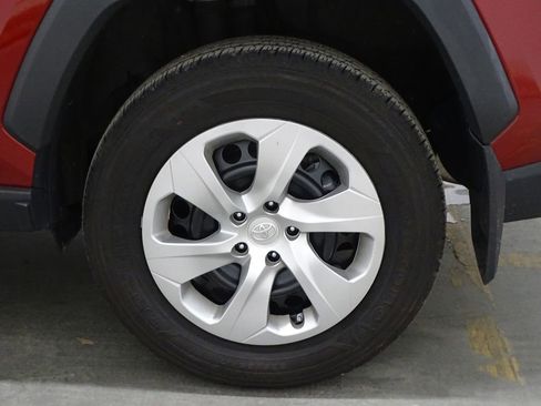 Used 2023 Toyota RAV4 LE image 37