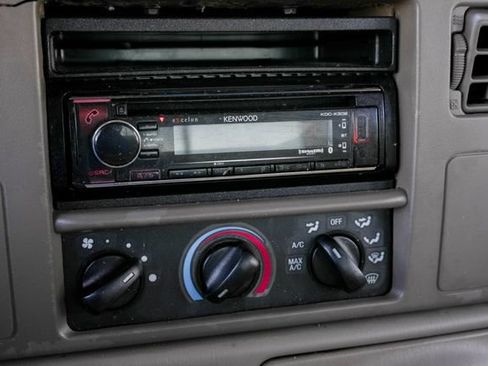 Used 2001 Ford F350 Lariat AWD/4WD image 48