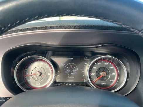 Used 2023 Dodge Charger SXT RWD image 22