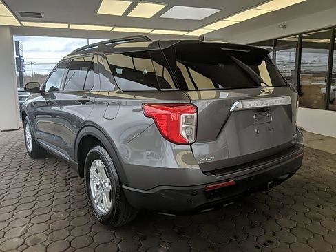 Certified 2023 Ford Explorer XLT w/ Class IV Trailer Tow Package AWD/4WD image 9