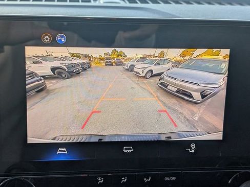 New 2026 Chevrolet Colorado Trail Boss AWD/4WD image 23