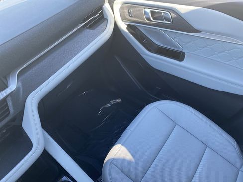 New 2026 Ford Explorer Platinum w/ LUX Leather Package image 15