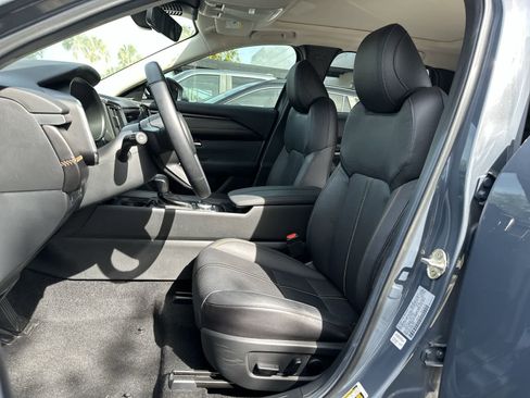 Used 2025 MAZDA CX-50 2.5 Hybrid w/ Weather Package AWD/4WD image 3