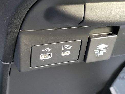Used 2025 Honda Odyssey Touring image 29