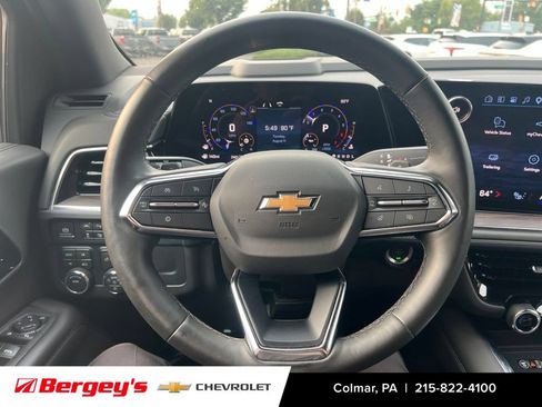 Used 2026 Chevrolet Suburban LT w/ Comfort Package AWD/4WD image 12