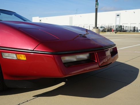 Used 1990 Chevrolet Corvette Convertible image 32