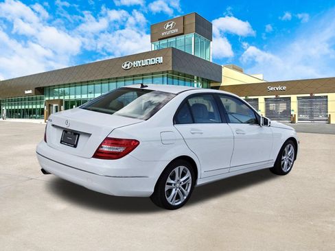 Used 2013 Mercedes-Benz C 250 Sedan image 5