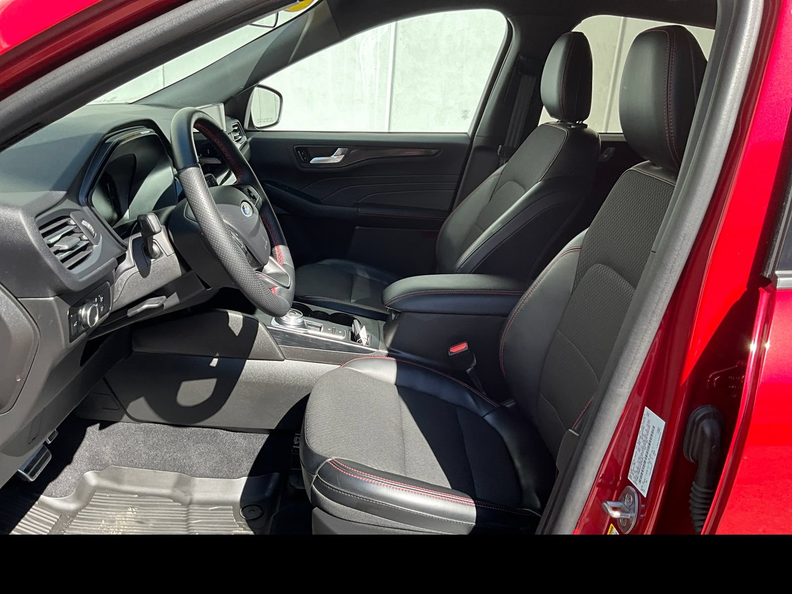 Used 2023 Ford Escape ST-Line w/ Tech Pack #1 AWD/4WD image 2