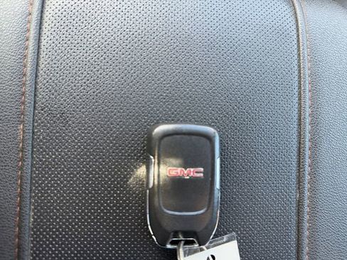 Used 2023 GMC Sierra 3500 AT4 w/ AT4 Premium Plus Package AWD/4WD image 24
