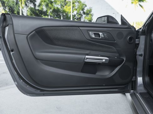 Used 2024 Ford Mustang Coupe image 14