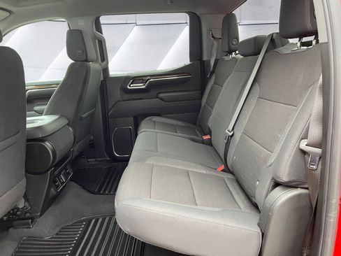 Used 2024 Chevrolet Silverado 1500 LT image 14