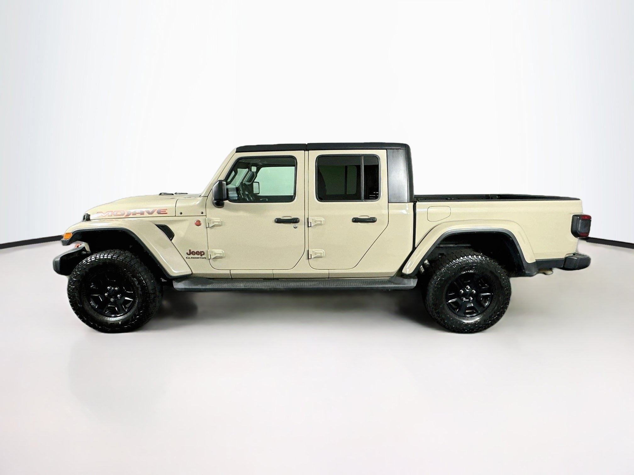 Used 2020 Jeep Gladiator Mojave AWD/4WD image 4
