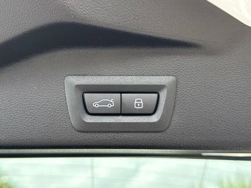 Used 2026 BMW X5 xDrive40i w/ Premium Package AWD/4WD image 17