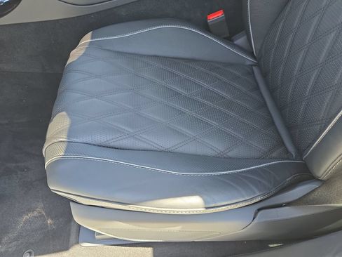Used 2026 Mercedes-Benz Maybach GLS 600 4MATIC image 33