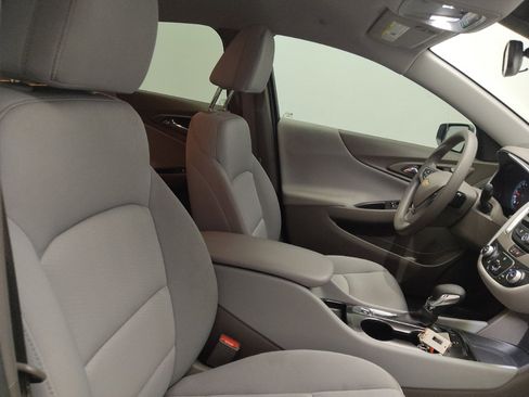 Used 2025 Chevrolet Malibu LS w/ Driver Confidence Package FWD image 21