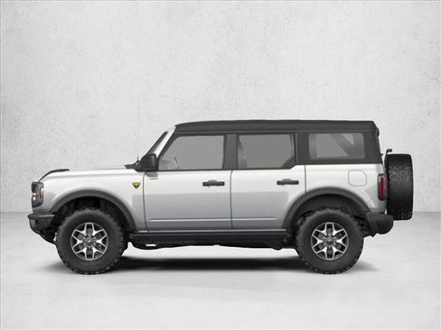 New 2025 Ford Bronco Badlands w/ Black Appearance Package AWD/4WD image 2