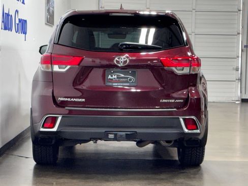 Used 2019 Toyota Highlander Limited Platinum image 6