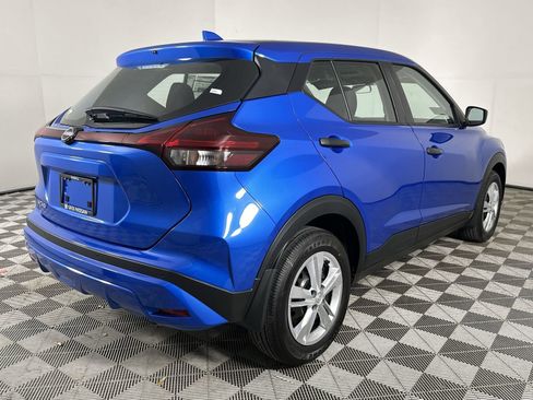 New 2025 Nissan Kicks Play S image 13