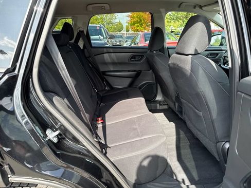 Used 2024 Nissan Rogue S AWD/4WD image 10