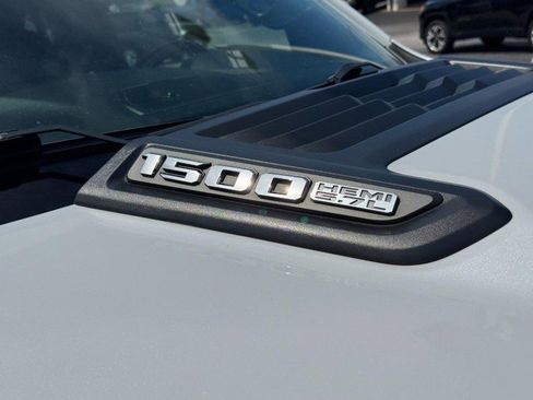 Used 2019 RAM 1500 Laramie AWD/4WD image 10