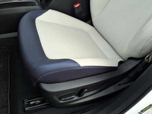 New 2026 Nissan Leaf SV+ image 11