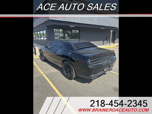 Used 2015 Dodge Challenger R/T Plus RWD image 4