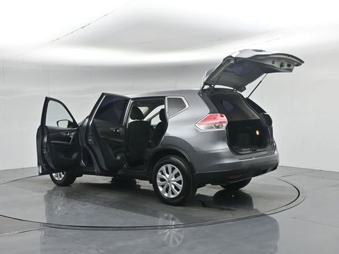 Used 2015 Nissan Rogue S image 32