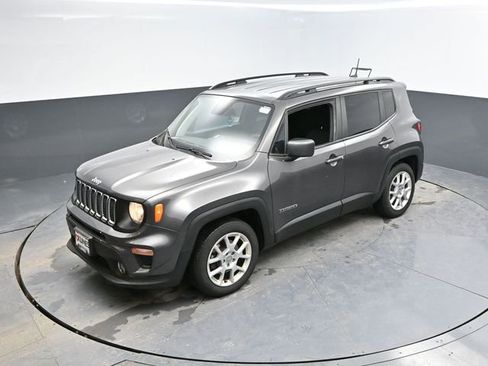 Used 2019 Jeep Renegade Latitude image 34