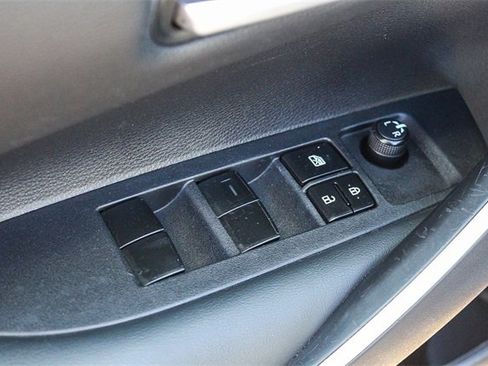 Used 2021 Toyota Corolla SE w/ Carpet Mat Package (TMS) image 28