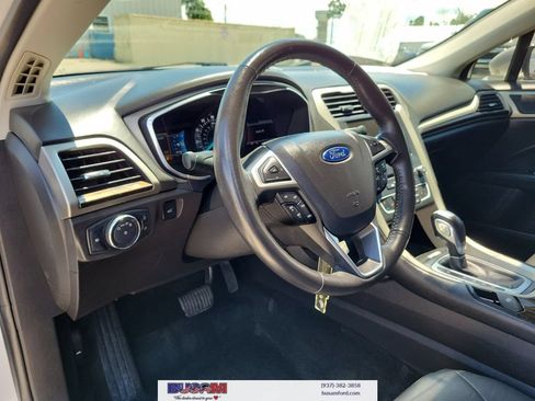 Used 2016 Ford Fusion SE w/ Equipment Group 202A FWD image 16