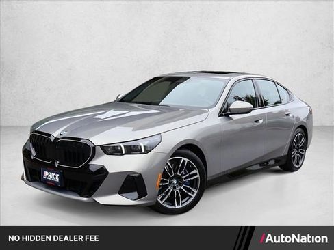 Used 2026 BMW 530i xDrive AWD/4WD image 1