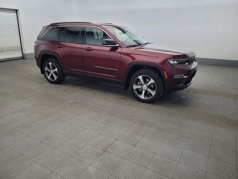 Used 2024 Jeep Grand Cherokee Limited 4xe AWD/4WD image 11