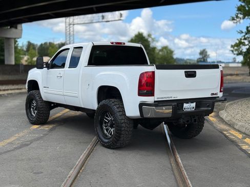 Used 2013 GMC Sierra 2500 SLT w/ SLT Convenience Package AWD/4WD image 6