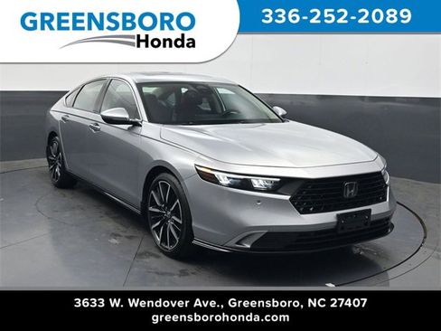 Used 2024 Honda Accord Touring image 1