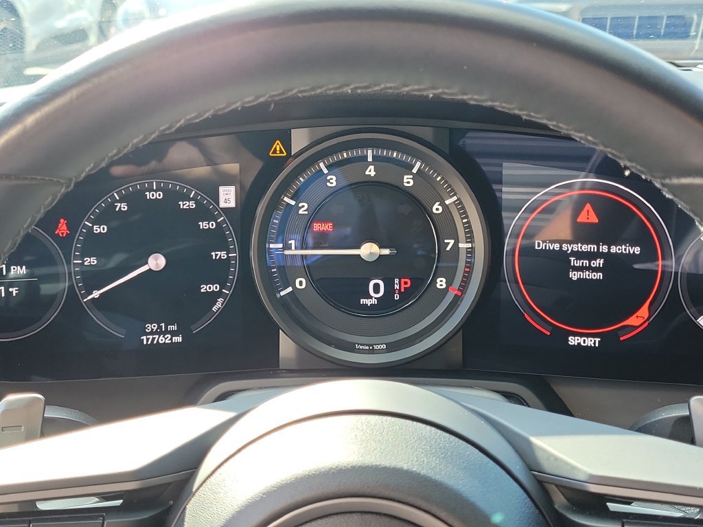 Certified 2024 Porsche 911 Carrera RWD image 38
