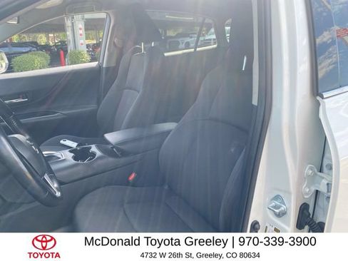 Used 2021 Toyota Venza LE AWD/4WD image 11