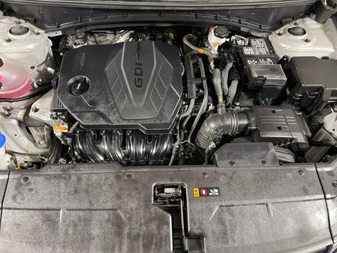 Certified 2024 Hyundai Tucson SEL AWD/4WD image 9