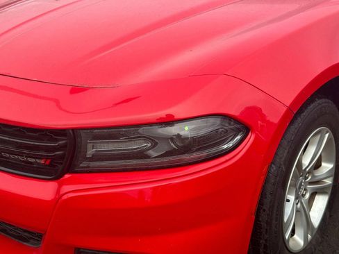 Used 2019 Dodge Charger SXT w/ Leather Interior Group image 6