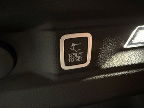 New 2025 Jeep Grand Cherokee L Limited image 8