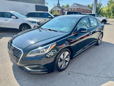Used 2016 Hyundai Sonata Limited w/ Option Group 02 image 3