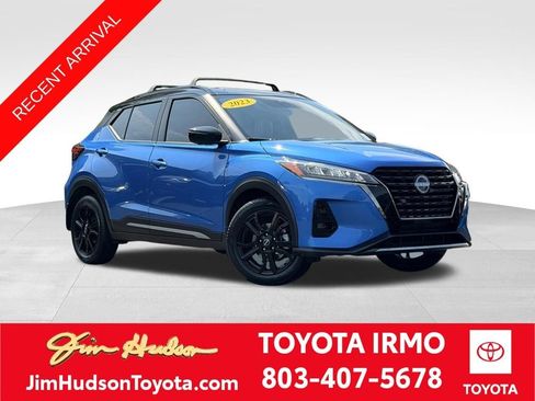 Used 2023 Nissan Kicks SR w/ SR Premium Package FWD image 1