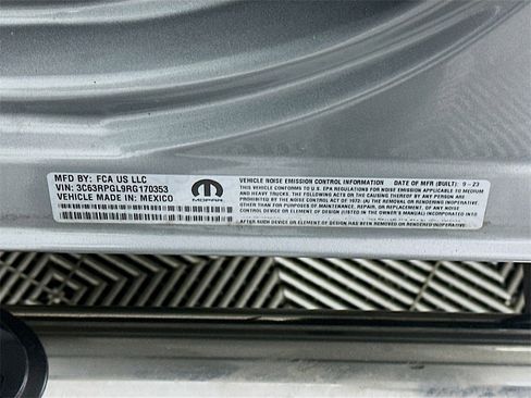 Used 2024 RAM 3500 Tradesman w/ Chrome Appearance Group image 33